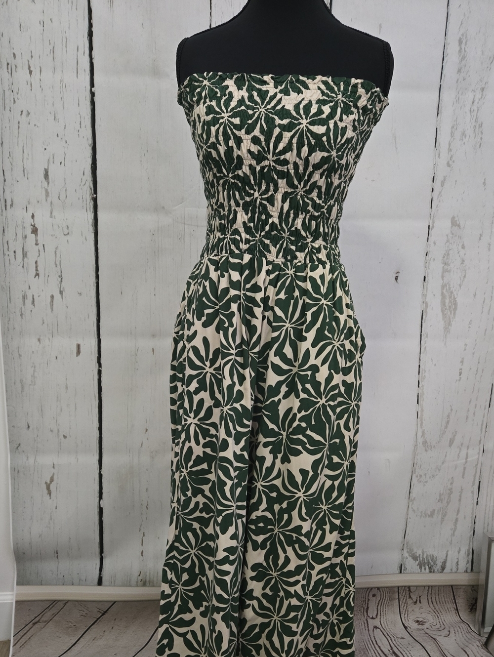 Khush Womens Medium Strapless Green And Cream Floral Smocked Jumpsuit W Pockets
